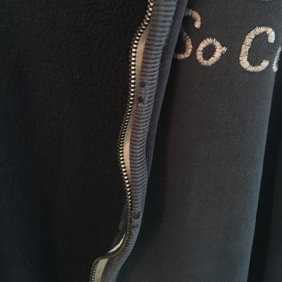 HOLLISTER DISTRESSED EARLY 2000s ZIP UP SWEATER - Picture 5 of 7